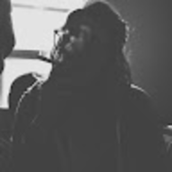 Meet your Posher, Amy - Picture 1 of 1